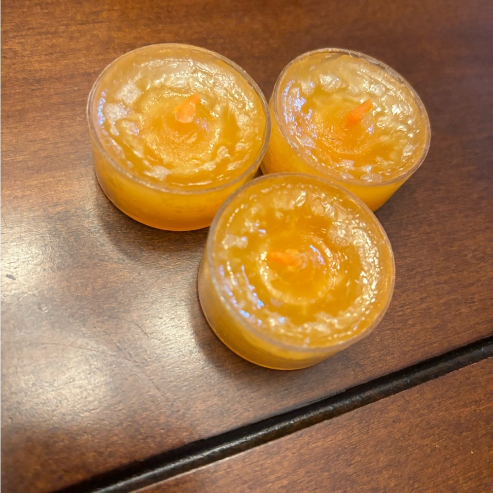 Lot of Yankee candle wax tarts and tea light candles variety scents Christmas - Picture 5 of 6